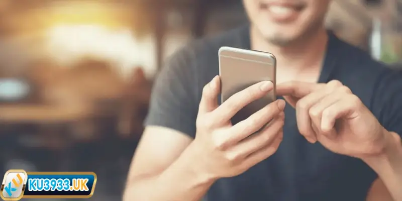 Giao dịch trên điện thoại đảm bảo nhanh chóng và an toàn